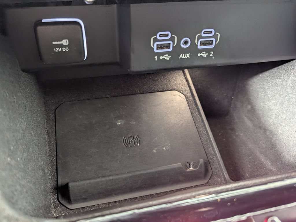 Used 2024 Jeep Wagoneer Series II w/ Flexible Seating Group RWD image 23