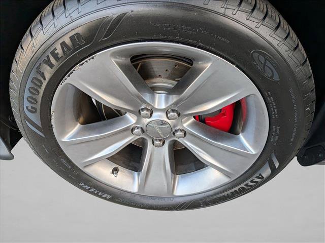 Used 2016 Dodge Challenger SXT image 20