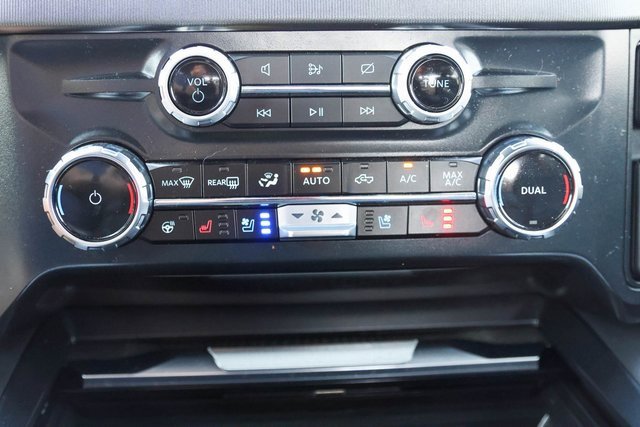 Used 2024 Ford F250 Platinum w/ FX4 Off-Road Package image 31