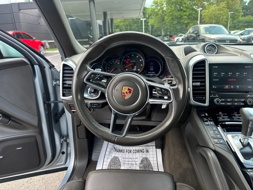 Used 2017 Porsche Cayenne Platinum Edition AWD/4WD image 13
