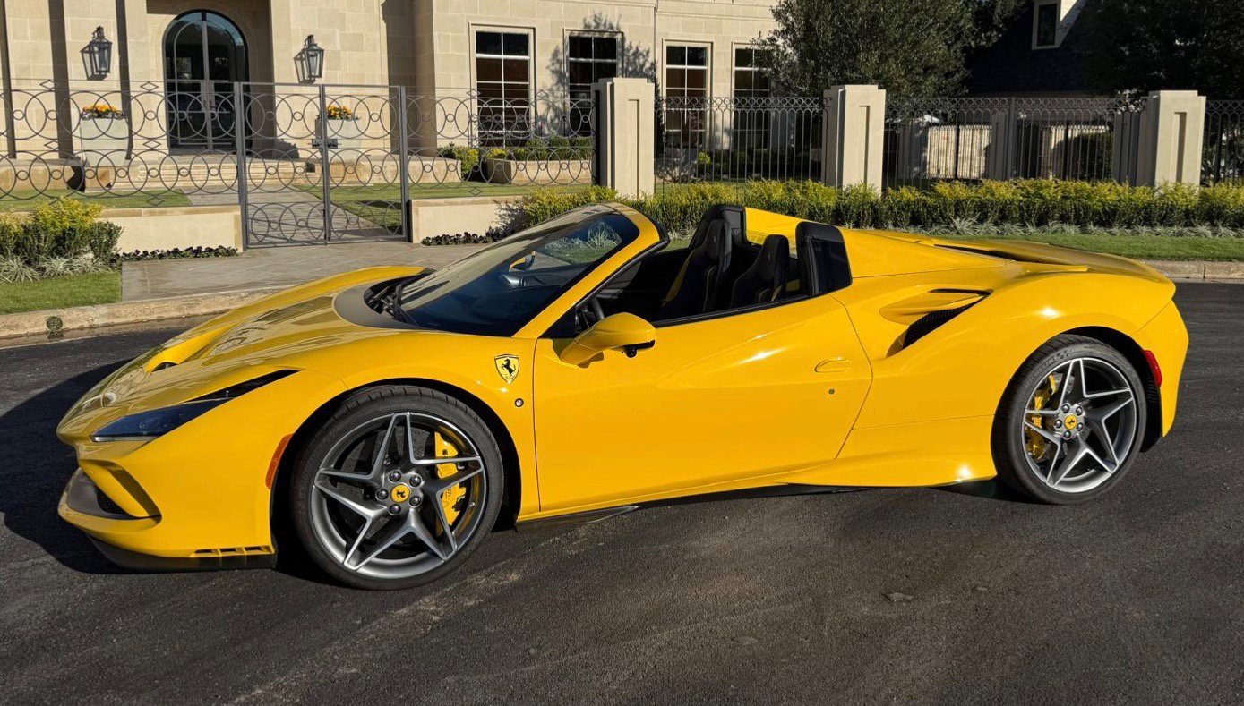 Used 2023 Ferrari F8 Tributo image 2