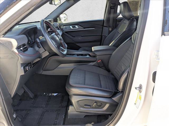 Used 2025 Ford Explorer ST-Line image 15