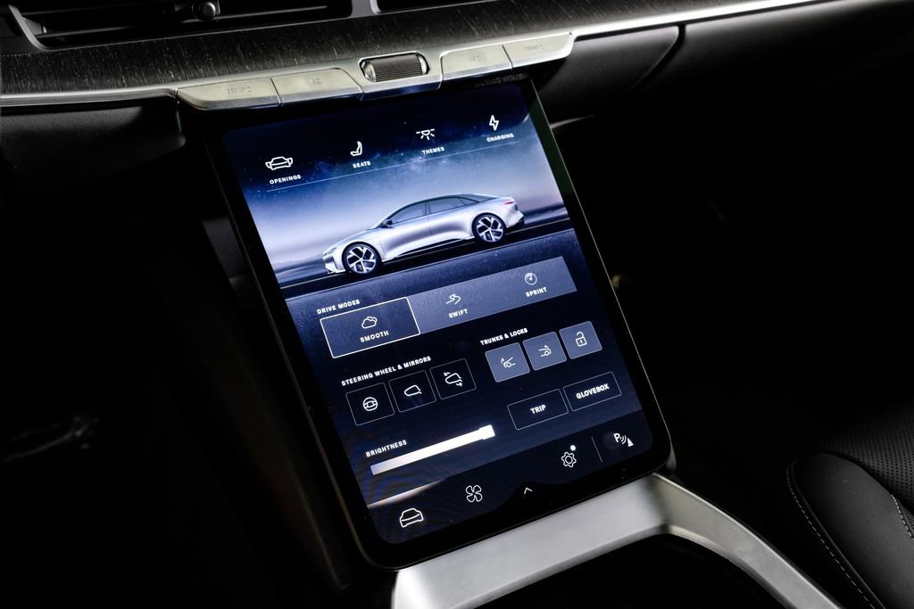 Used 2024 Lucid Air Pure image 32