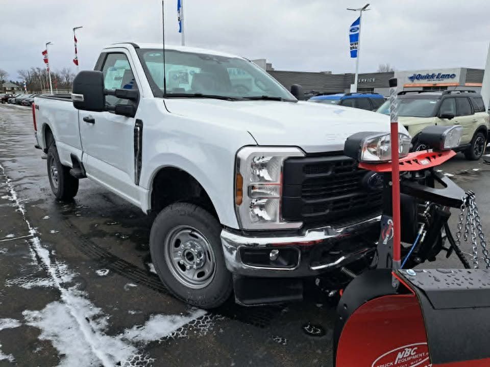 New 2026 Ford F250 XL w/ XL Chrome Package image 3
