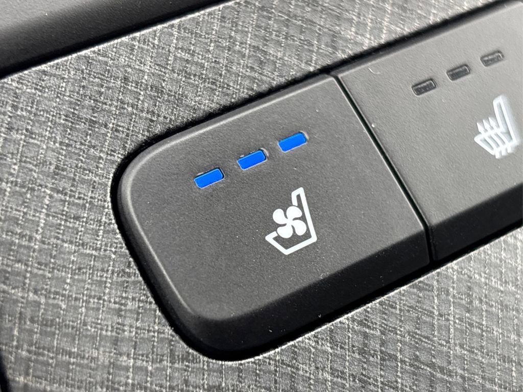 Used 2024 Hyundai Palisade Limited image 40