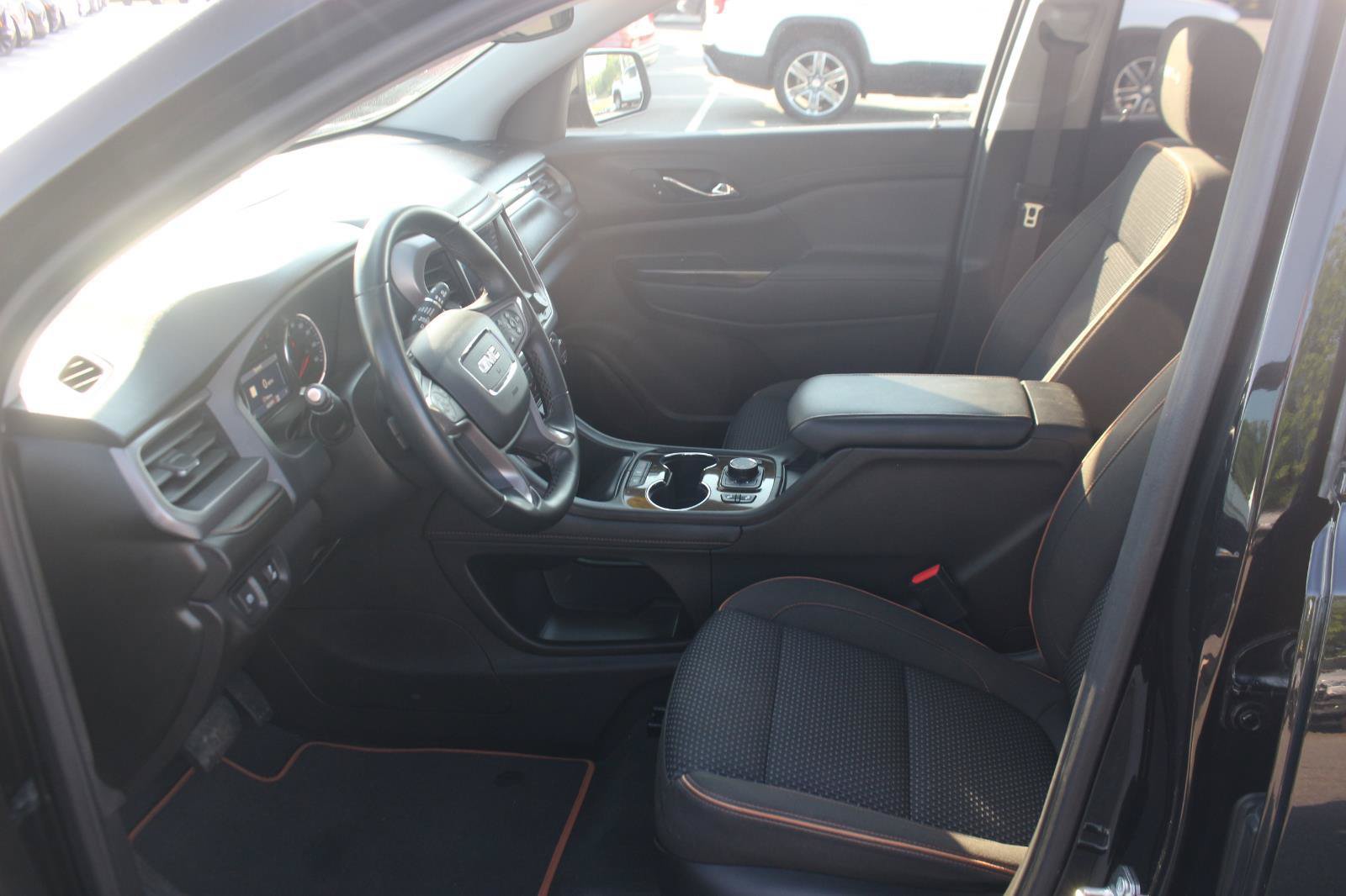 Used 2023 GMC Acadia AT4 AWD/4WD image 16