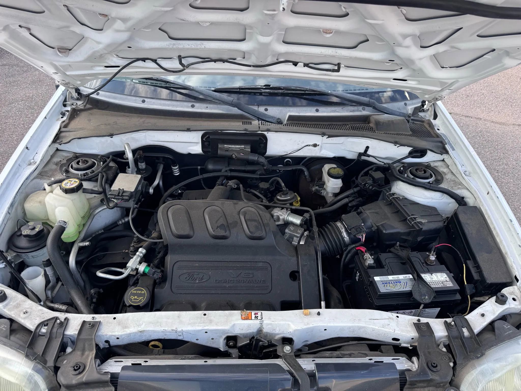 Used 2003 Ford Escape XLT image 32