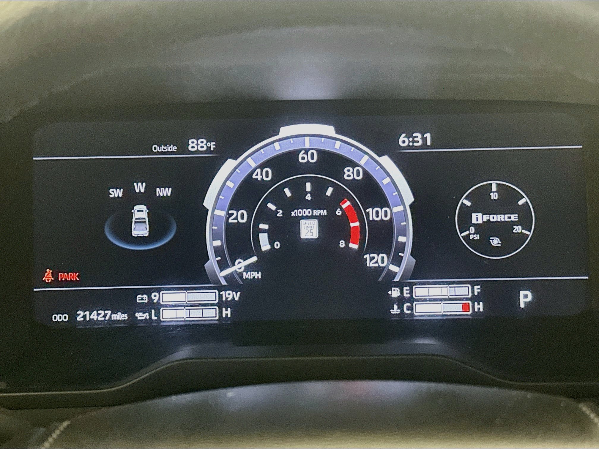 Used 2024 Toyota Tundra Limited AWD/4WD image 19