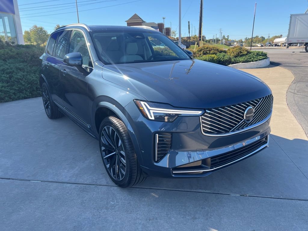 New 2026 Volvo XC90 B6 Ultra w/ Protection Package image 8