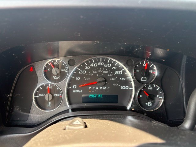 Used 2025 Chevrolet Express 2500 w/ Driver Convenience Package RWD image 37