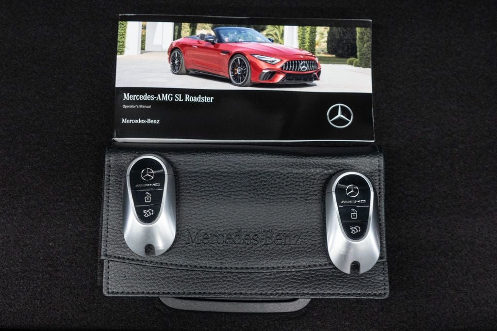 Used 2025 Mercedes-Benz SL 63 AMG 4MATIC image 53