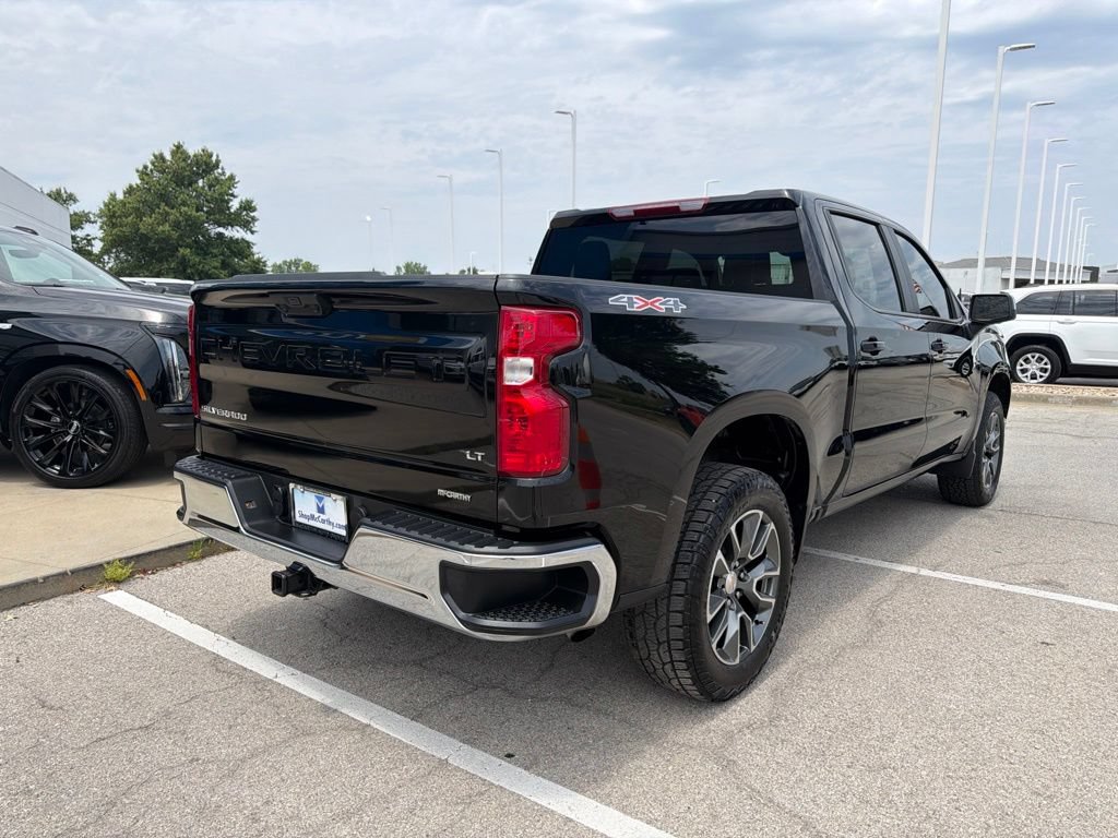 Used 2025 Chevrolet Silverado 1500 LT AWD/4WD image 3