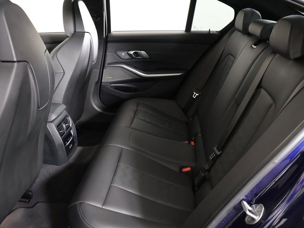 Used 2023 BMW M3 image 37