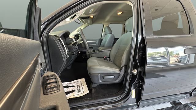 Used 2016 RAM 1500 Classic SLT AWD/4WD image 10