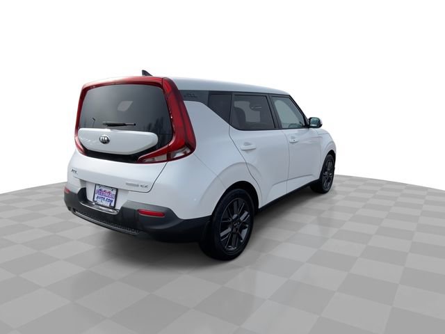 Used 2020 Kia Soul EX image 2