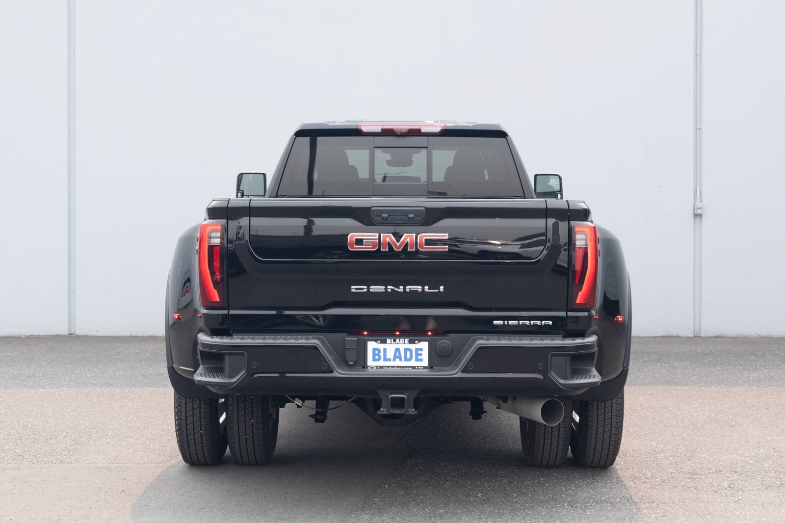 Used 2024 GMC Sierra 3500 Denali w/ Denali Reserve Package AWD/4WD image 27
