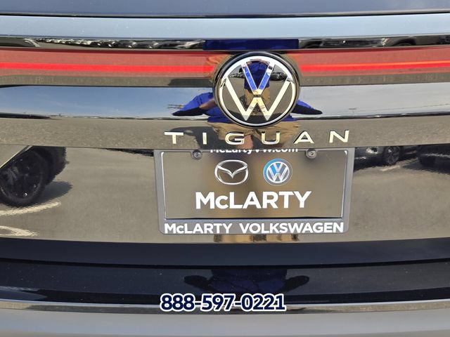 New 2026 Volkswagen Tiguan SE FWD image 11