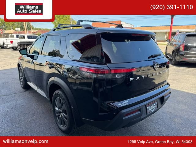 Used 2023 Nissan Pathfinder SV AWD/4WD image 5