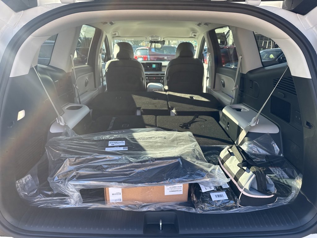 Used 2026 Hyundai Ioniq 9 SEL image 11