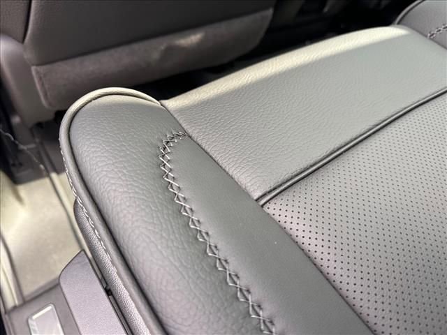 New 2026 GMC Yukon XL Denali w/ Sun & Power Step Package image 21