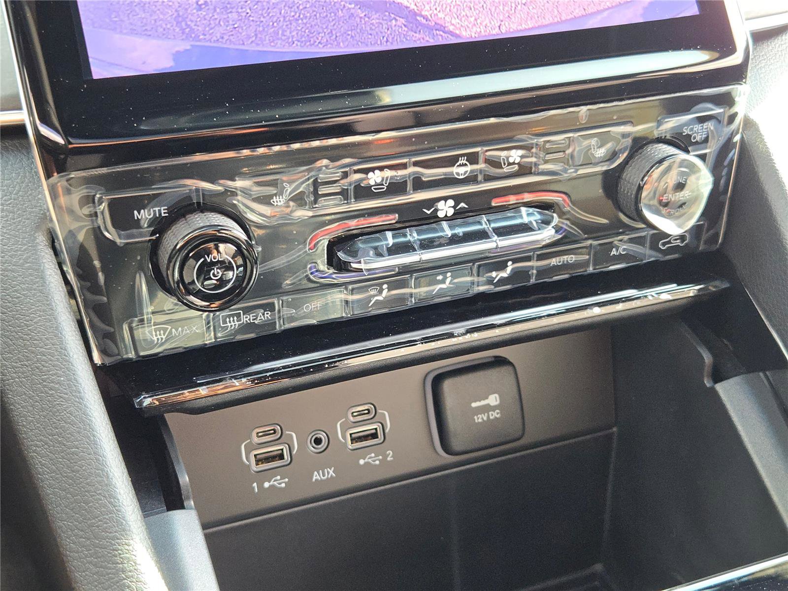 New 2025 Jeep Grand Cherokee Overland w/ Trailer Tow Package image 32