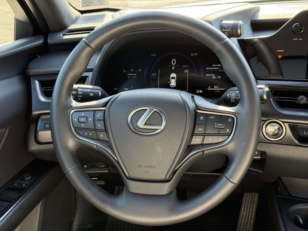 Used 2025 Lexus UX 300h AWD w/ Accessory Package (Z1) image 9
