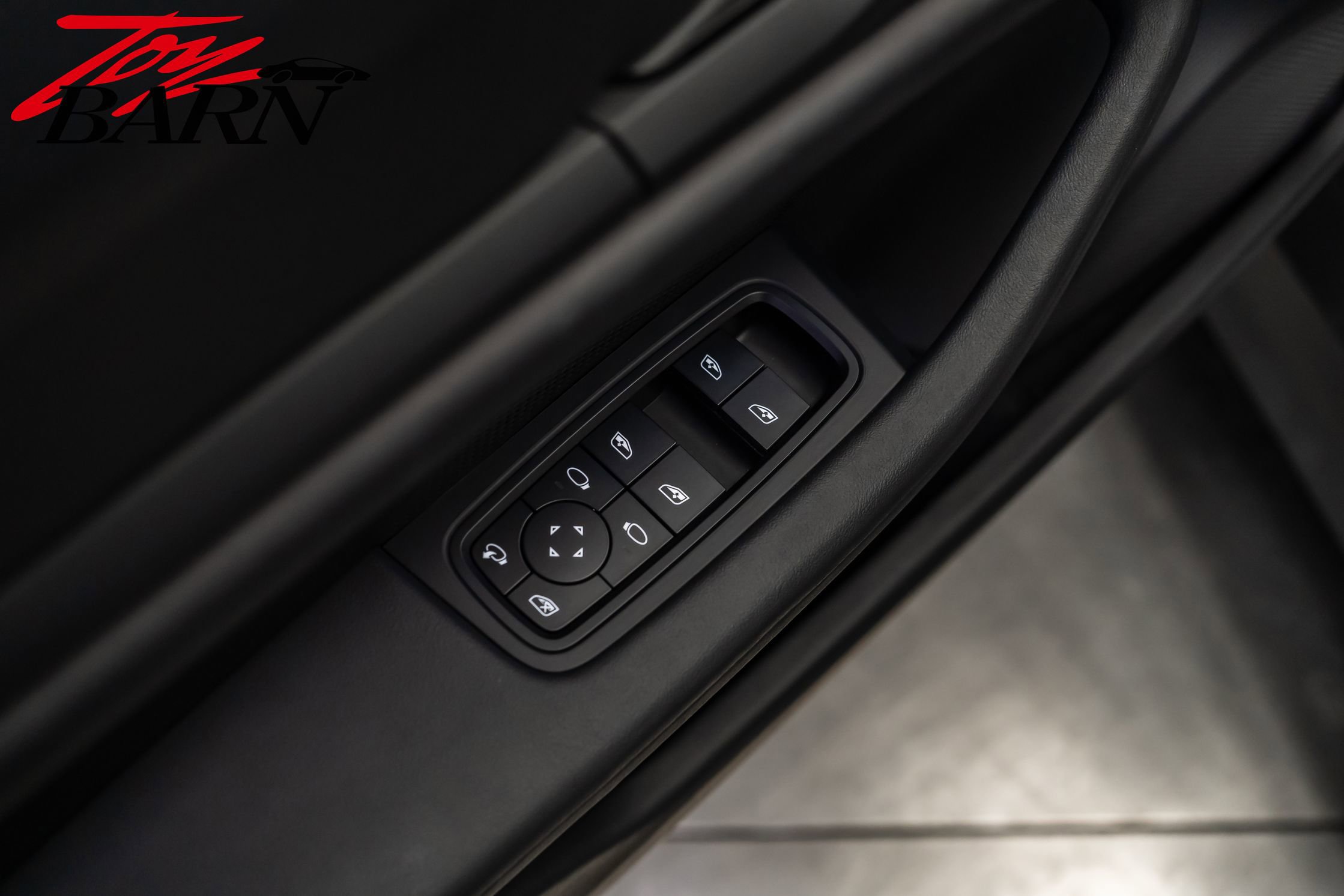 Used 2022 Porsche Taycan 4S image 18