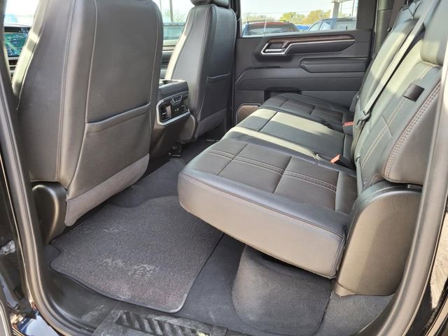 Used 2025 Chevrolet Silverado 2500 High Country w/ Midnight Edition image 3