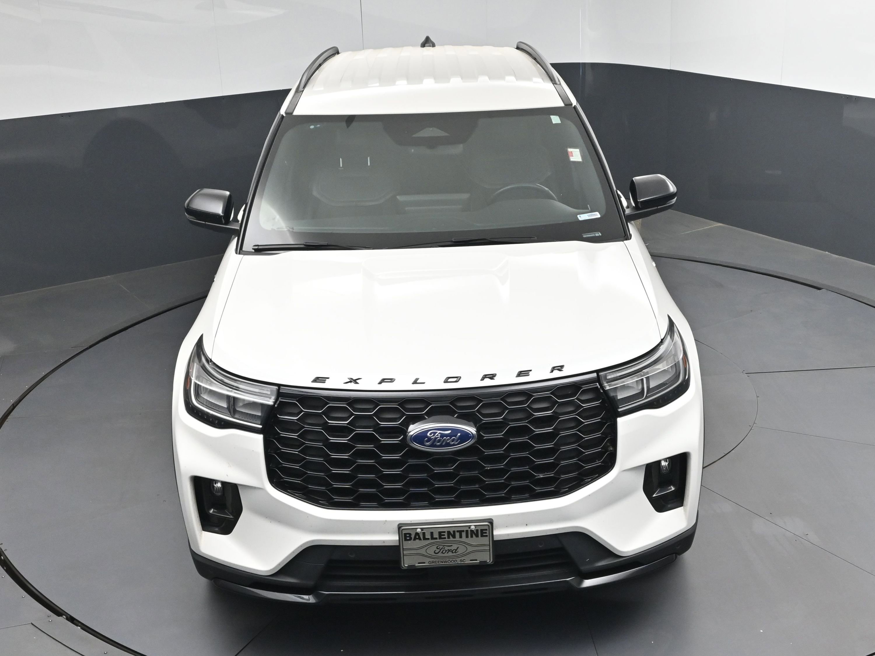 Used 2025 Ford Explorer ST-Line w/ Premium Package RWD image 31