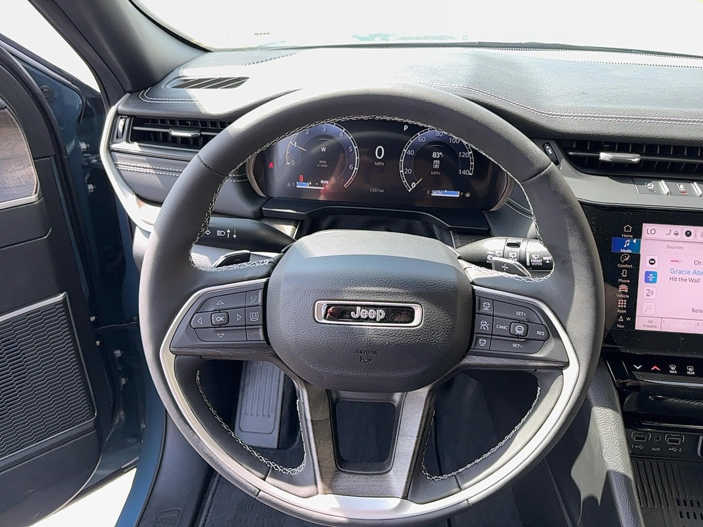 New 2026 Jeep Grand Cherokee L Limited AWD/4WD image 25