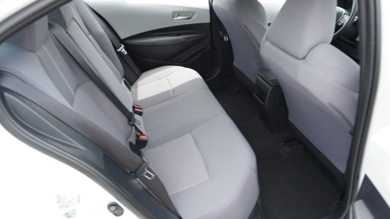 Used 2022 Toyota Corolla SE FWD image 30