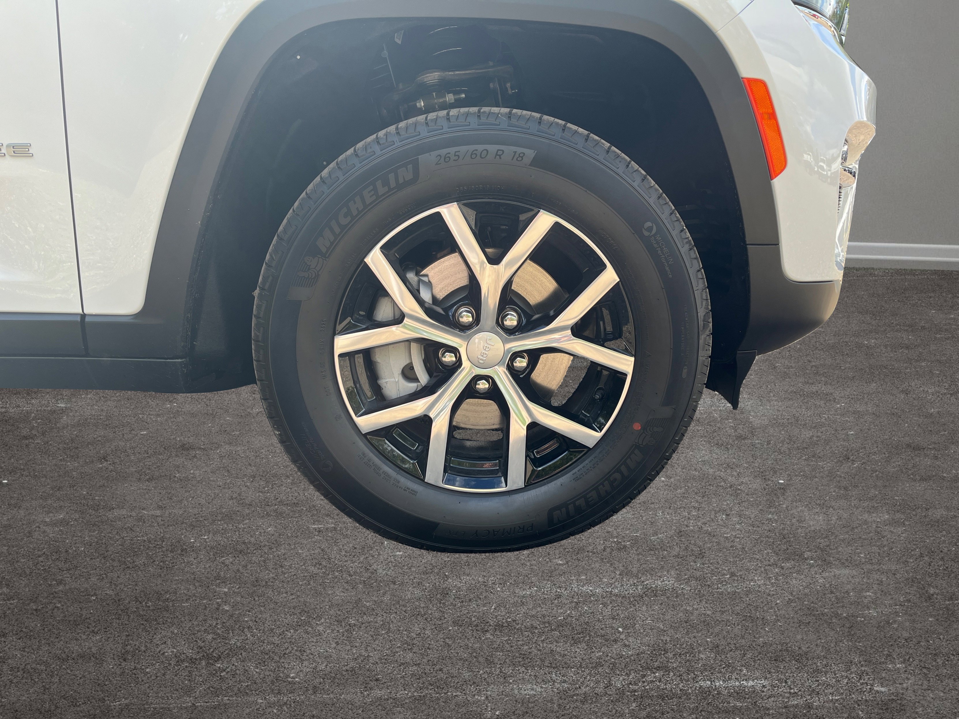 New 2025 Jeep Grand Cherokee Limited image 41