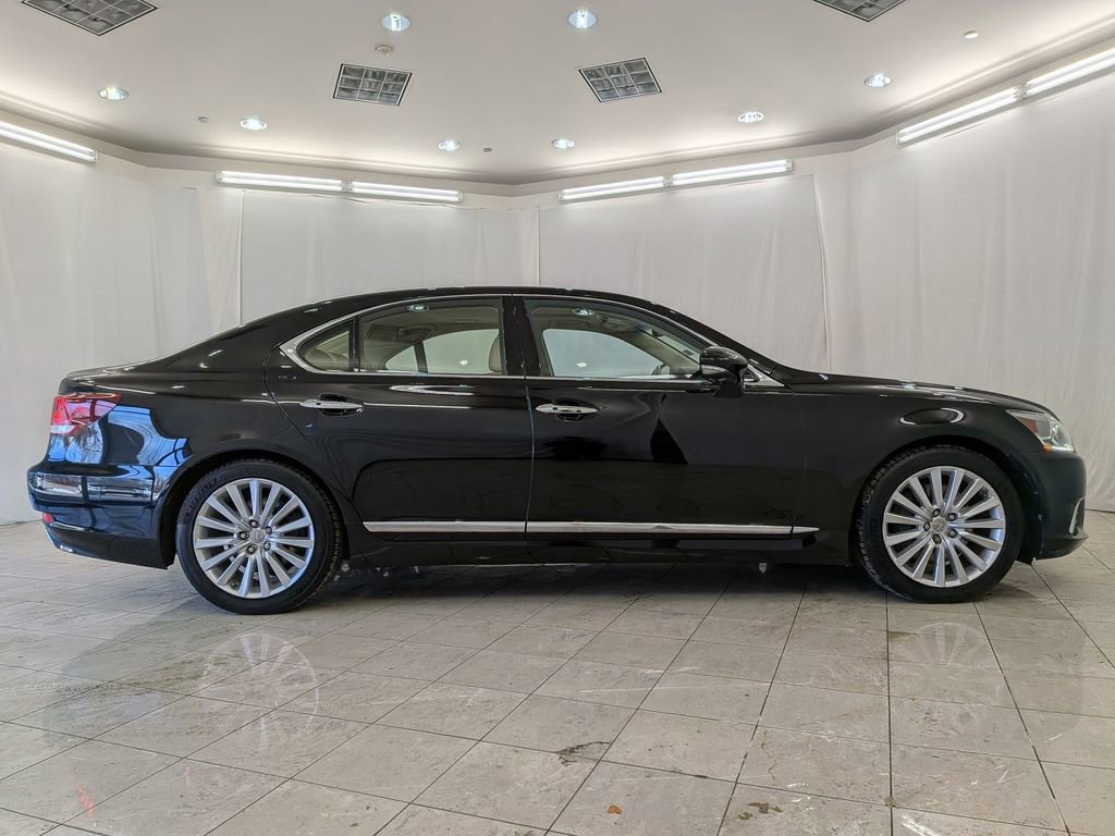 Used 2014 Lexus LS 460 AWD w/ Comfort Package image 11