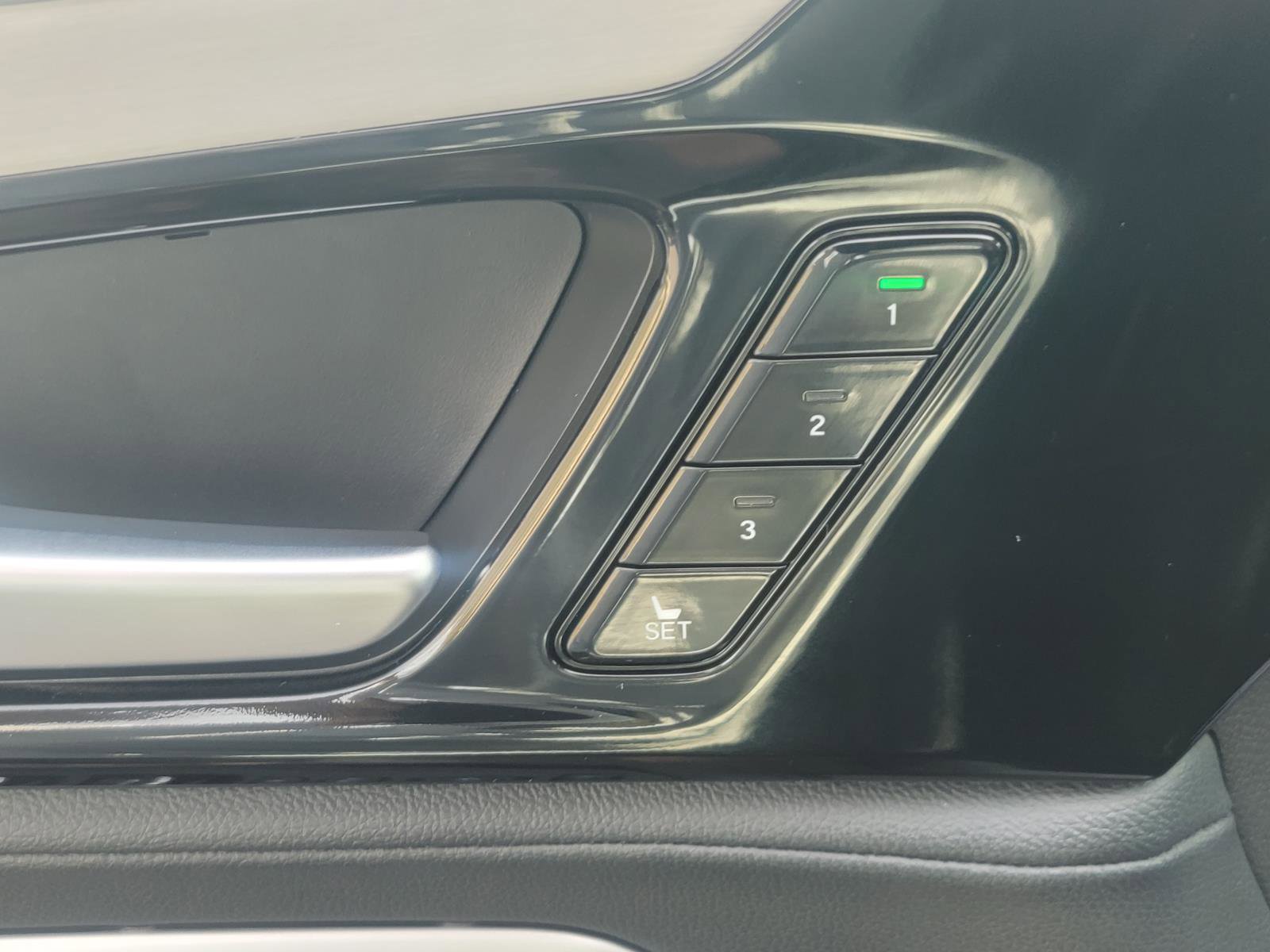 Certified 2026 Acura MDX SH-AWD image 33