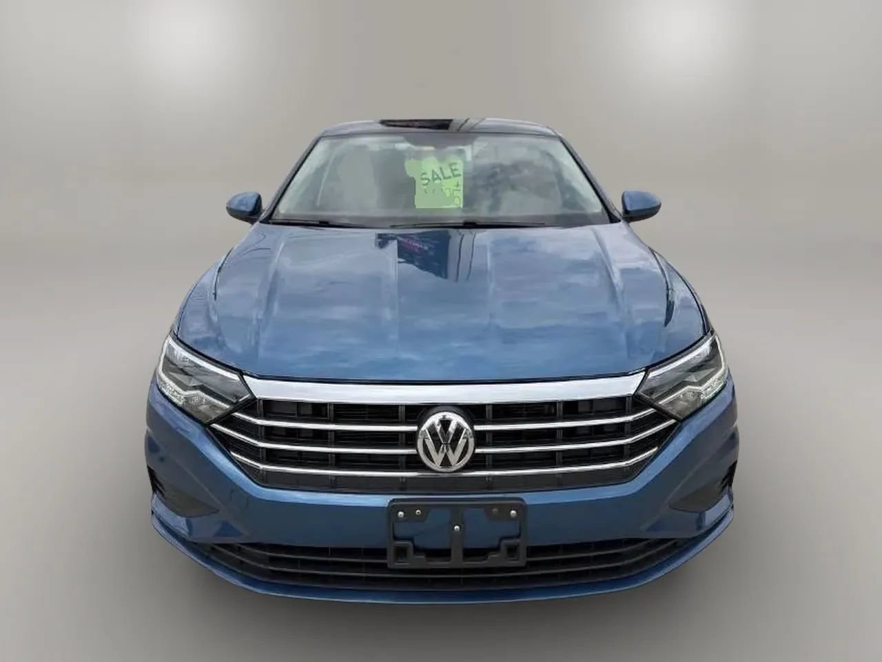 Used 2021 Volkswagen Jetta SE FWD image 2