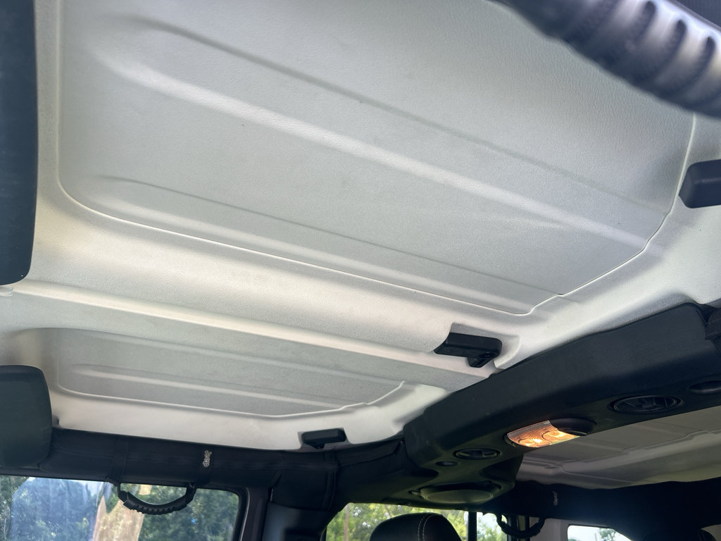 Used 2014 Jeep Wrangler Unlimited Rubicon AWD/4WD image 16