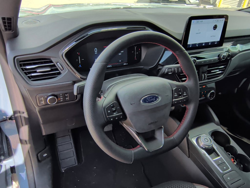 Used 2025 Ford Escape ST-Line w/ Equipment Group 301A FWD image 14