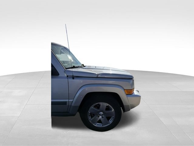 Used 2008 Jeep Commander Sport AWD/4WD image 12