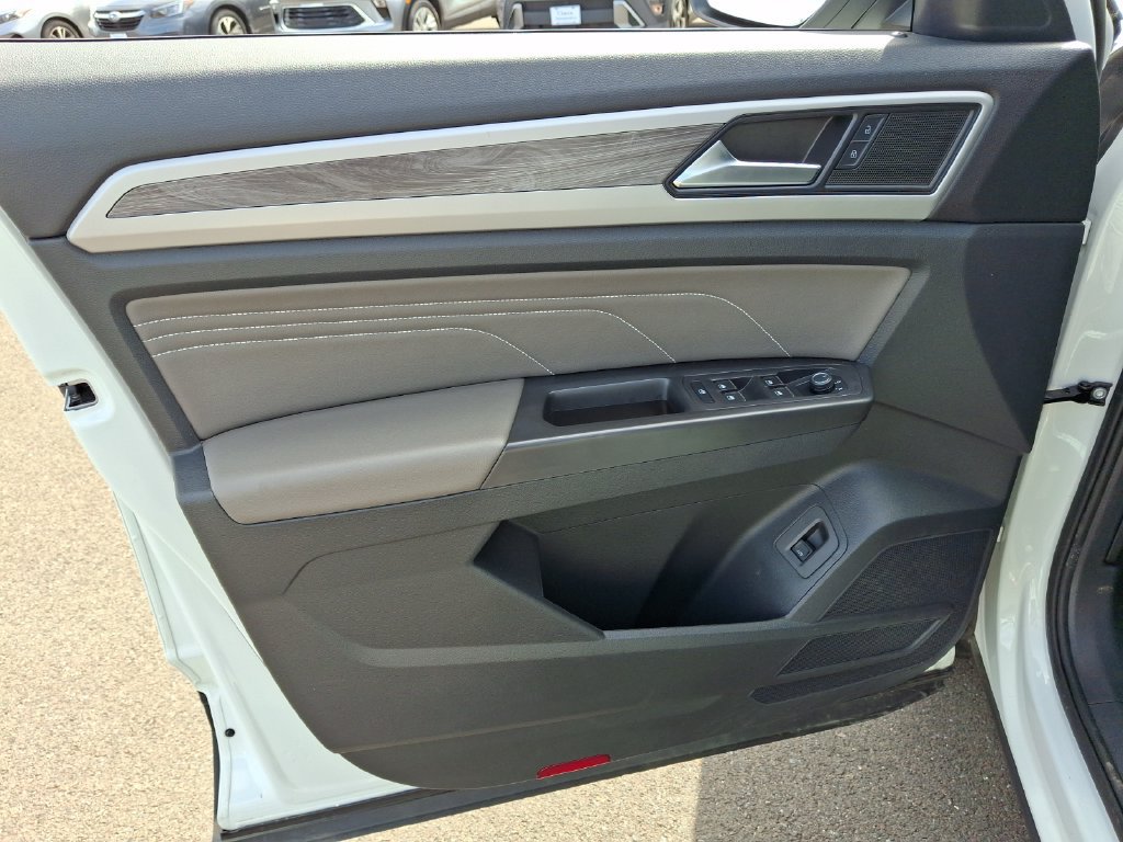 Used 2023 Volkswagen Atlas Cross Sport SE w/ Panoramic Sunroof Package AWD/4WD image 14