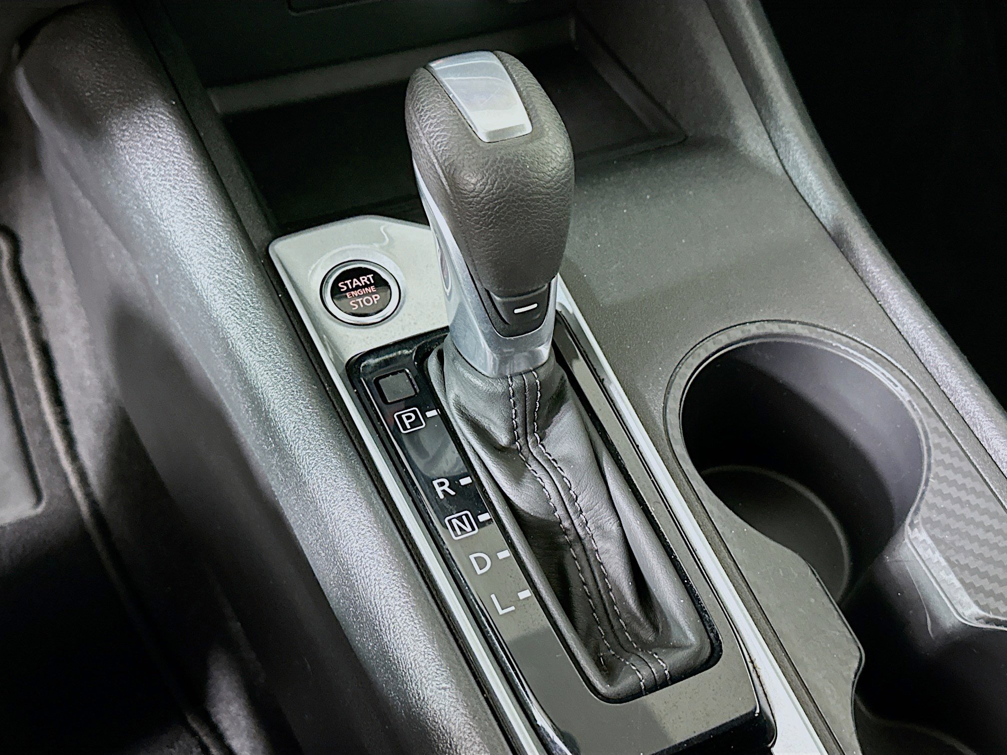 Used 2025 Nissan Altima 2.5 SV image 24