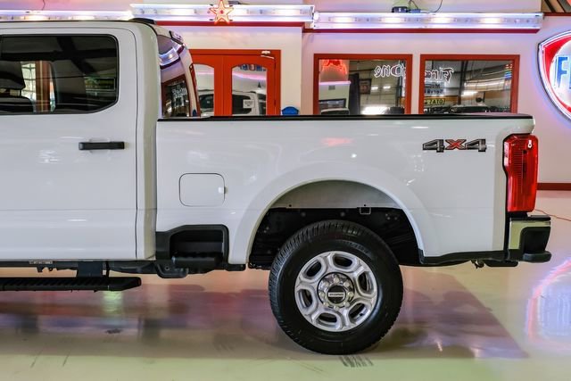 Used 2025 Ford F350 XLT AWD/4WD image 14