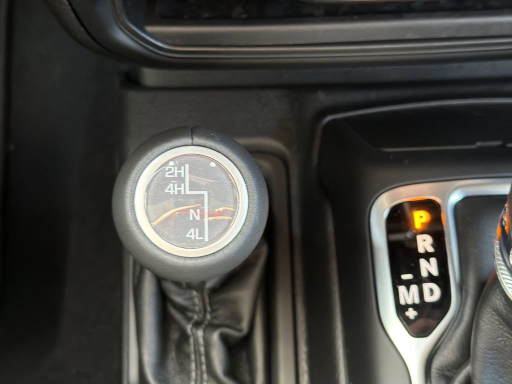 New 2026 Jeep Gladiator Sahara image 32