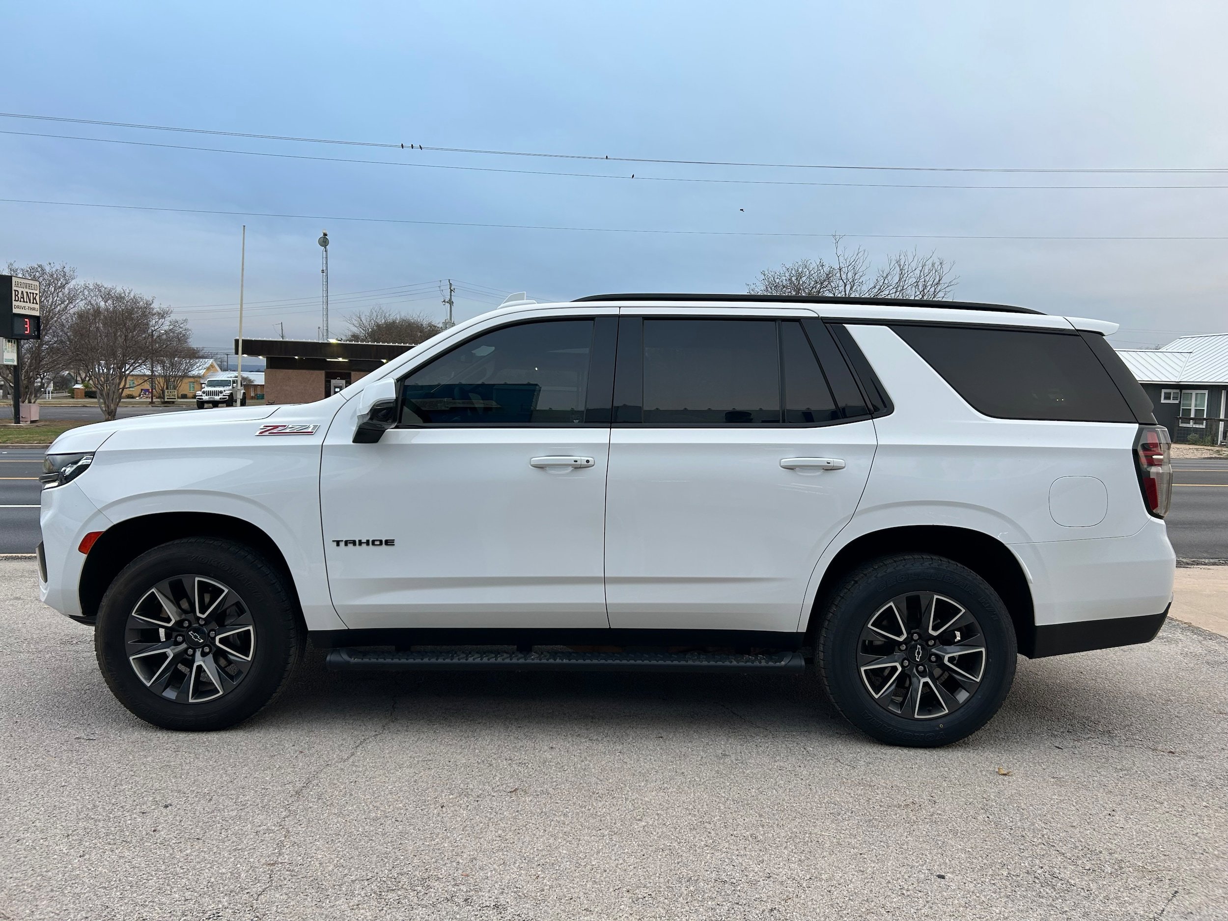 Used 2022 Chevrolet Tahoe Z71 w/ Luxury Package image 4