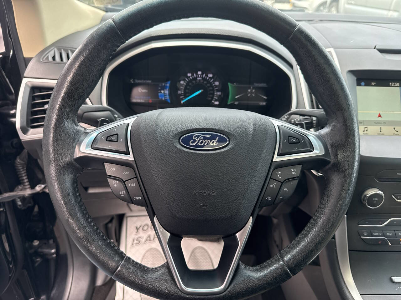 Used 2017 Ford Edge SEL w/ Equipment Group 201A AWD/4WD image 28