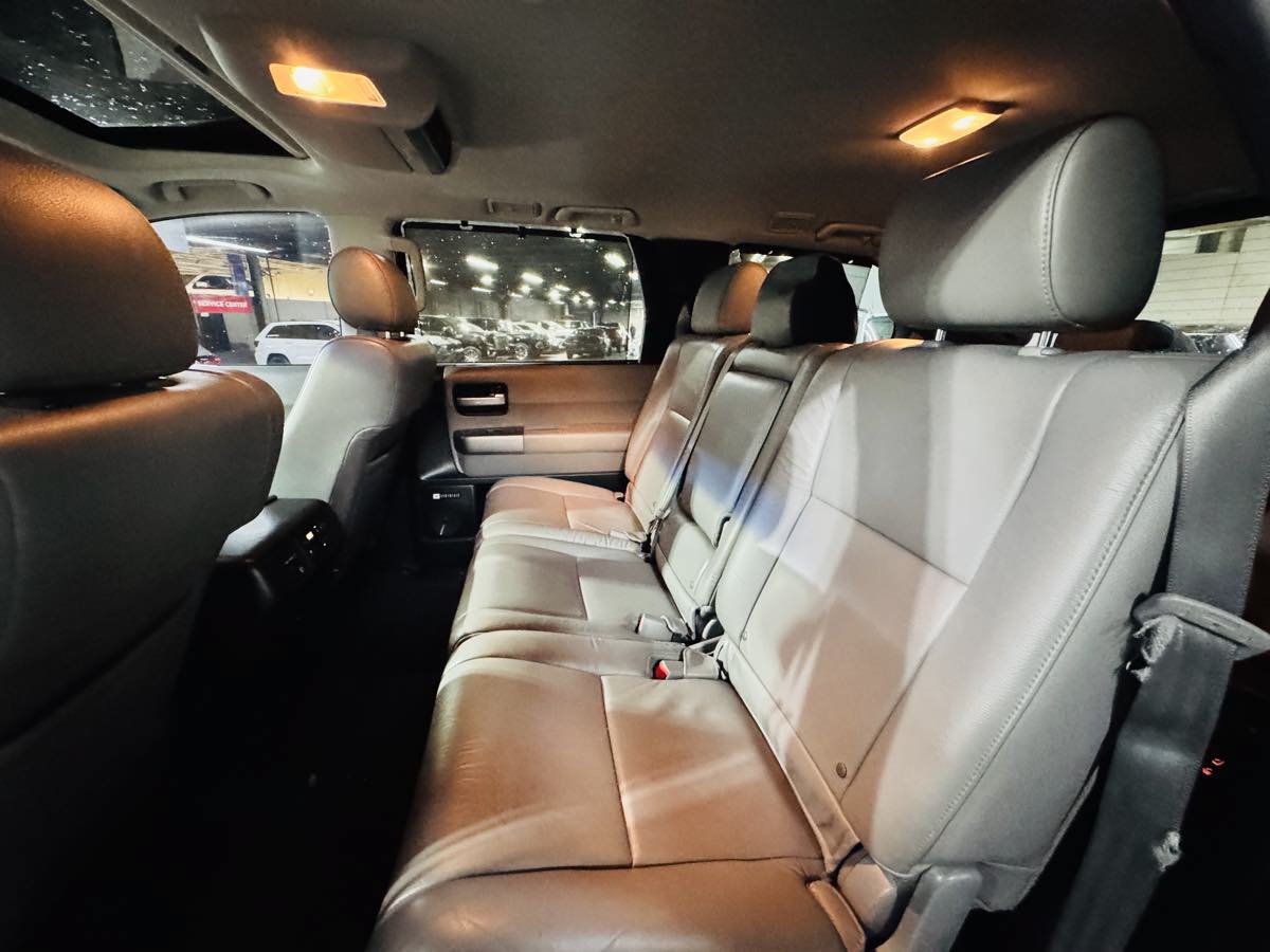 Used 2015 Toyota Sequoia Limited AWD/4WD image 11