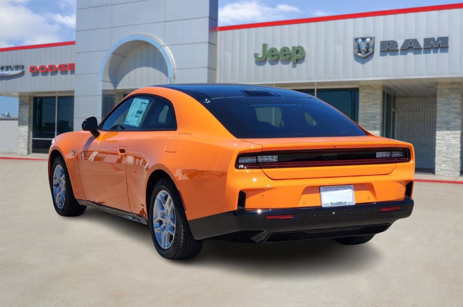 New 2025 Dodge Charger Daytona R/T w/ Sun & Sound Package AWD/4WD image 4