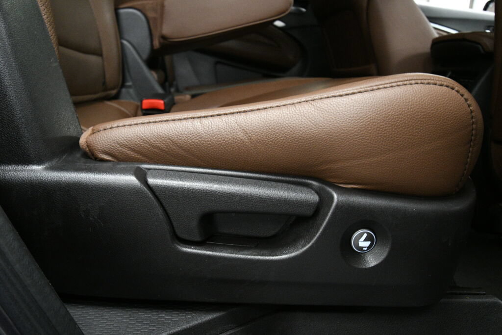 Used 2020 Acura MDX SH-AWD w/ Technology Package image 28