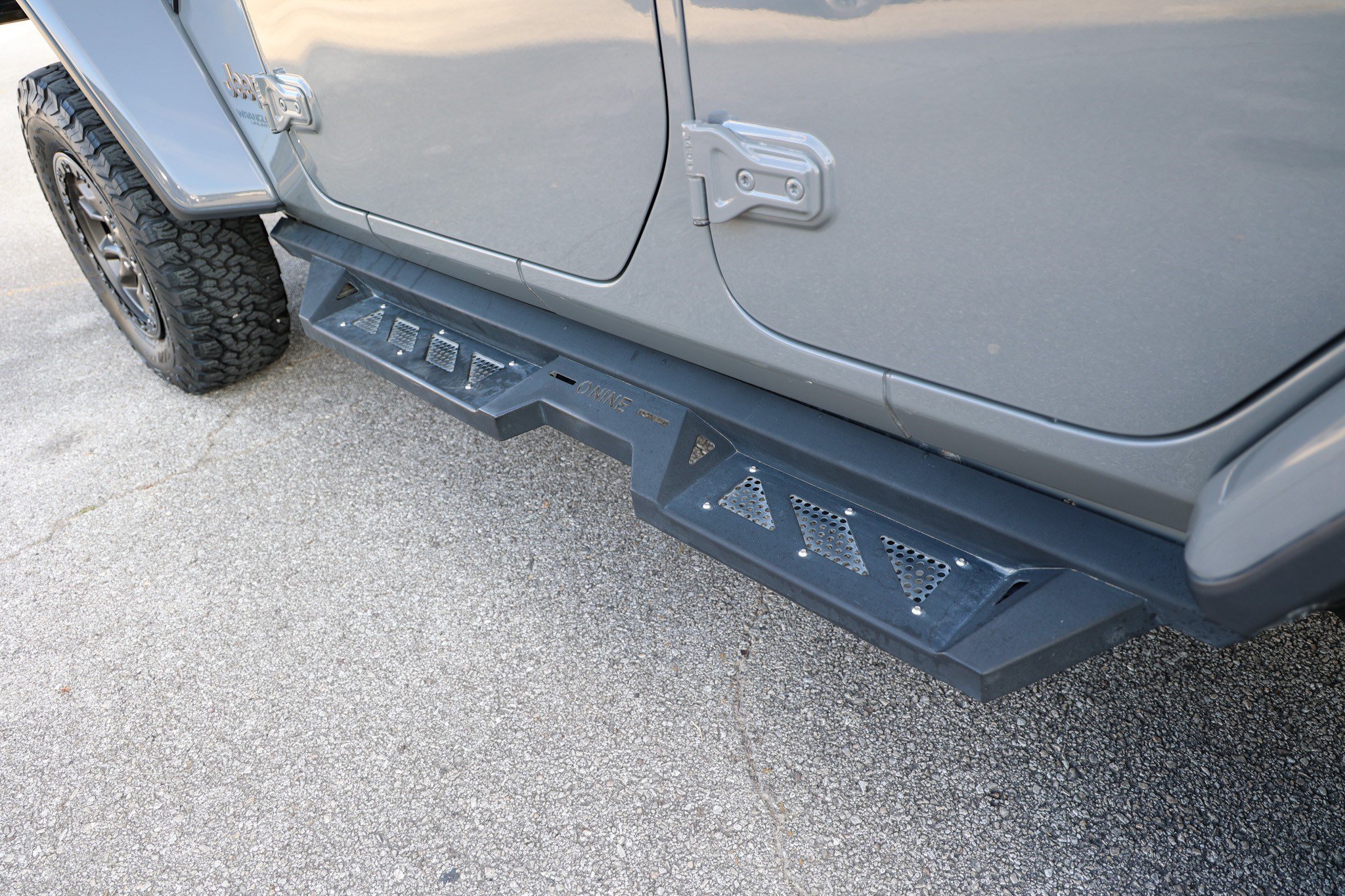 Used 2022 Jeep Wrangler Unlimited Rubicon w/ Trailer Tow Package AWD/4WD image 13