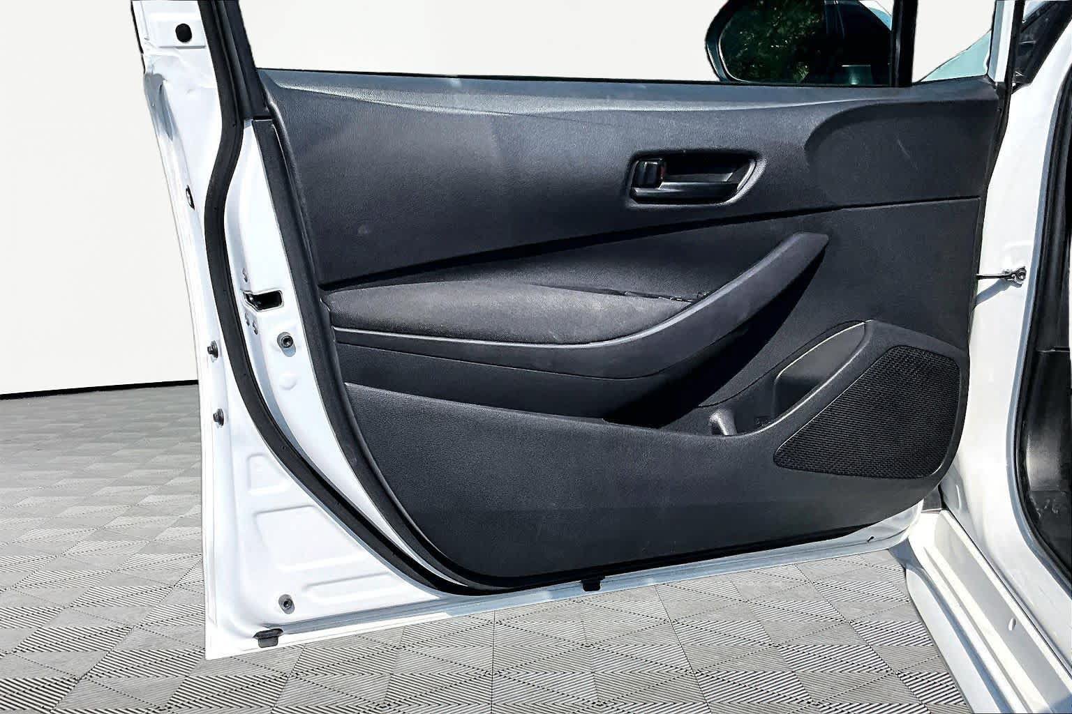 Certified 2024 Toyota Corolla LE FWD image 22