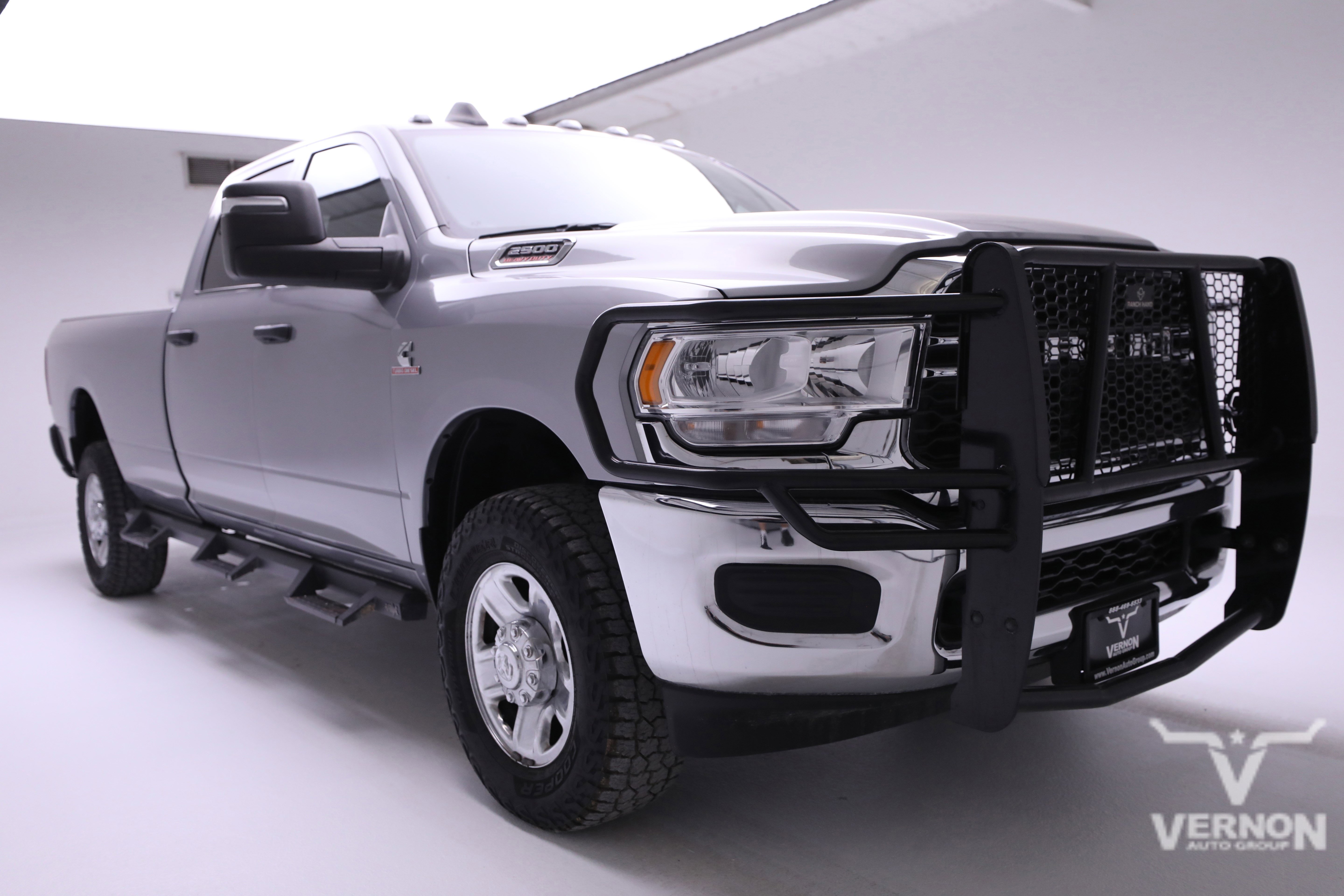 Used 2024 RAM 2500 Tradesman w/ Chrome Appearance Group image 7